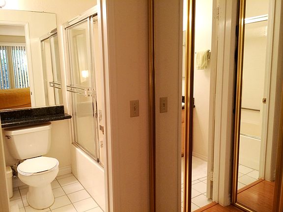 5th image of 800 Grand Ave Unit D5