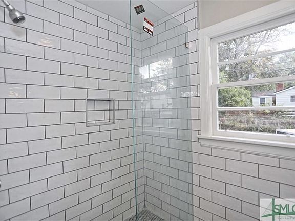 4th image of 1309 E 35th St