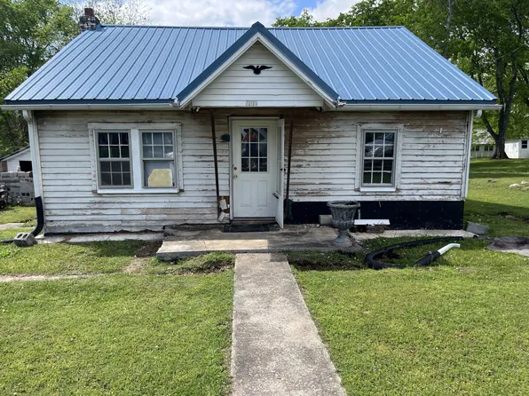 302 Front View St, Cornersville, TN 37047