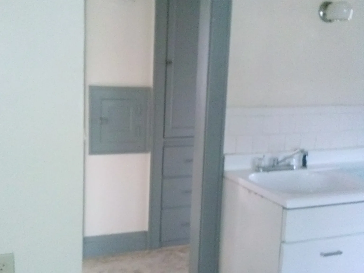 2 bed, 1200 sqft, $950 — Photo 2