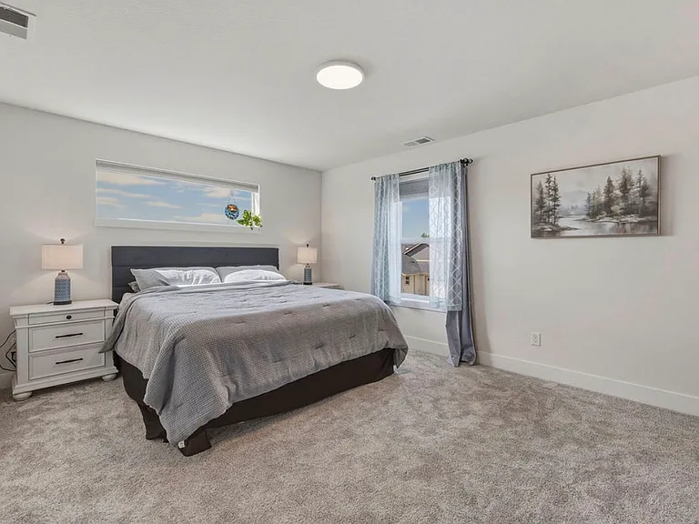 1008 NE Whistle Way — Photo 18