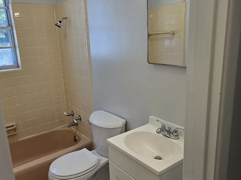 2503 Convent Ave — Photo 10