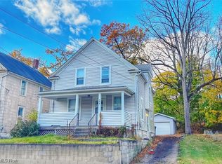 494 Rhodes Ave, Akron, OH 44307