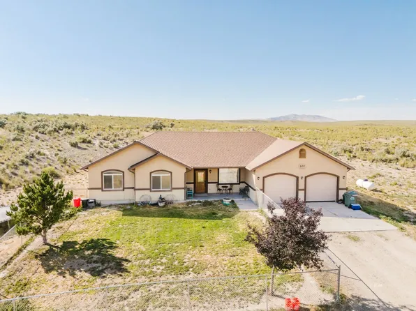 107 Bluecrest Pl, Spring Creek, NV 89815