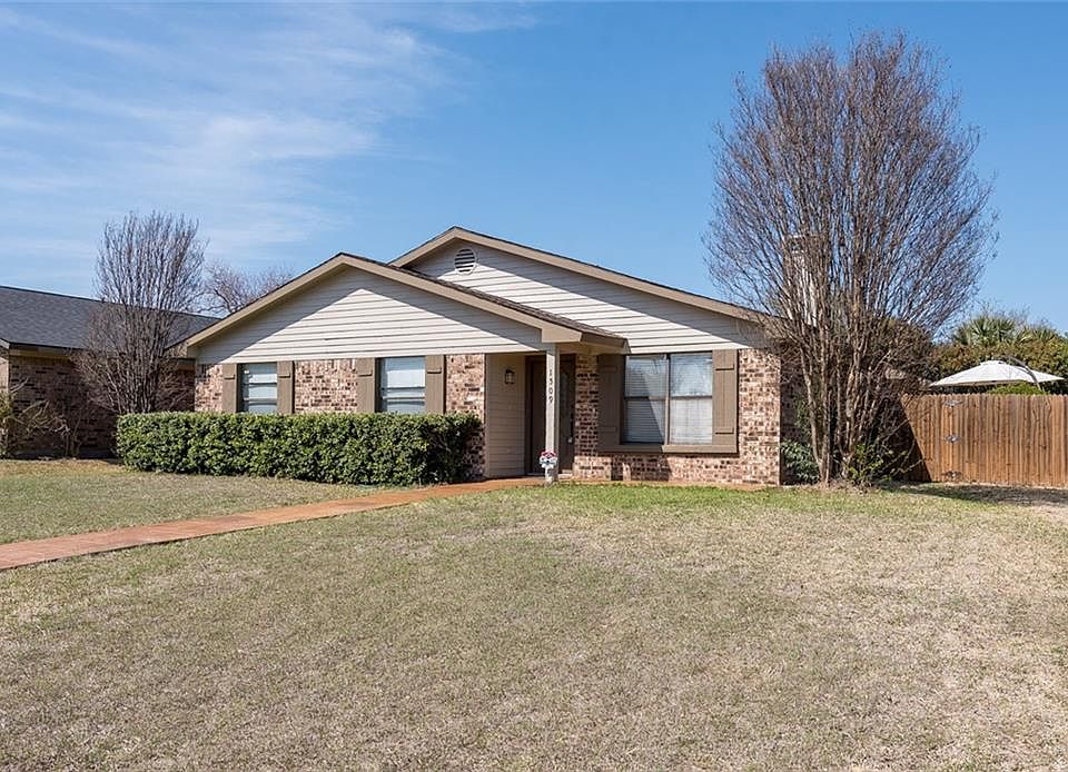 1st image of 1509 Culberson Dr