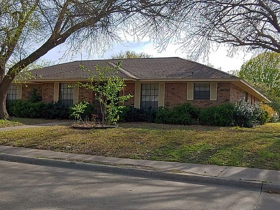 2nd image of 200 Hacienda Dr