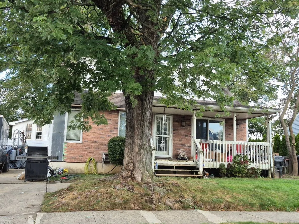 44 Merrill Ave photo 1