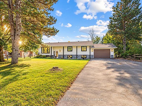2nd image of 35 Cloverhill Cres