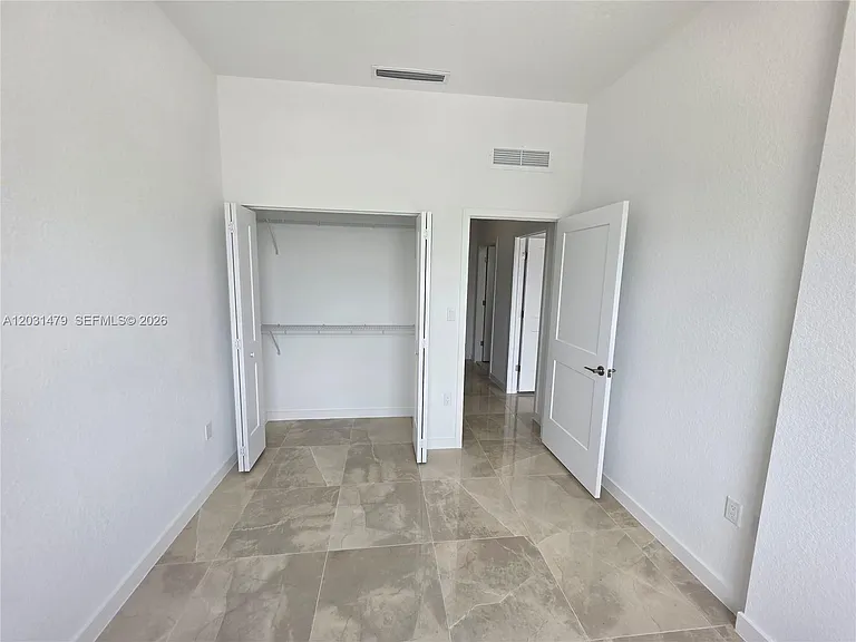 1305 NW 4th Ter #1305 — Photo 24
