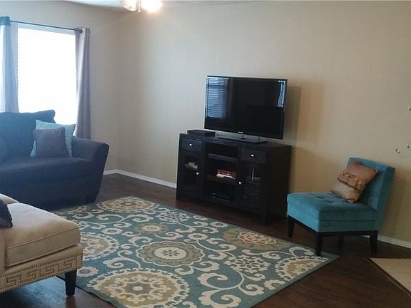 4th image of 2047 Pecan Creek Dr