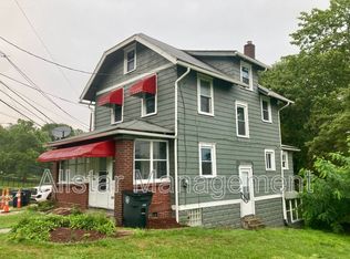 1201 East Ave, Akron, OH 44307
