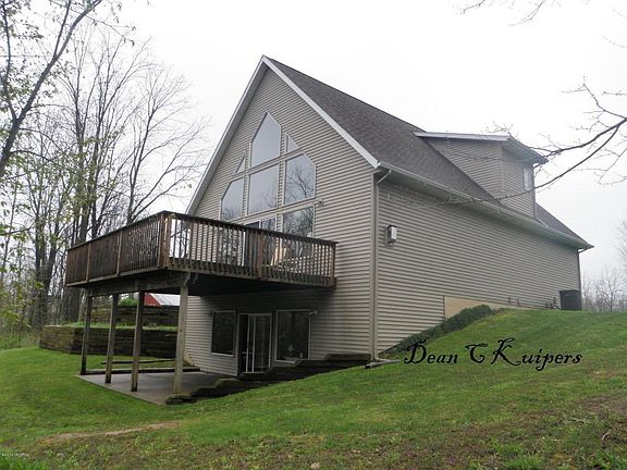 3rd image of 2807 8th St