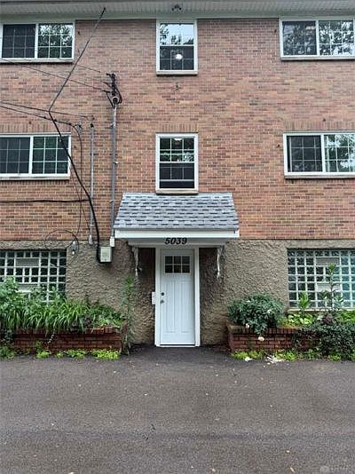 1st image of 5039 Far Hills Ave