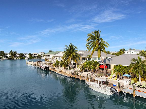 3rd image of 461 & 471 3rd St