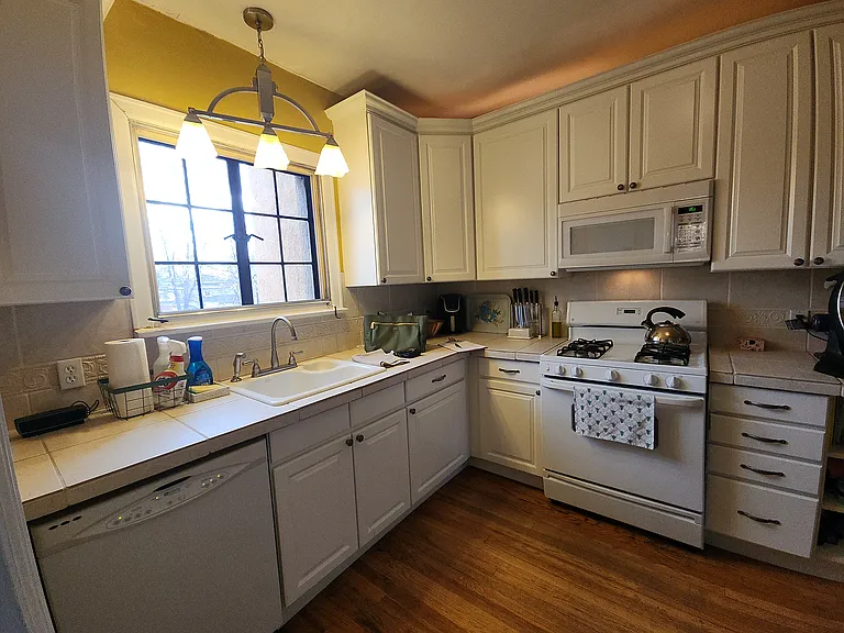 1422 E 8th Ave — Photo 34
