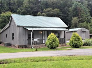 940 Extract St, Damascus, VA 24236