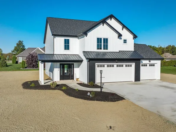 1528 N Shadow Run Trl, Bluffton, IN 46714