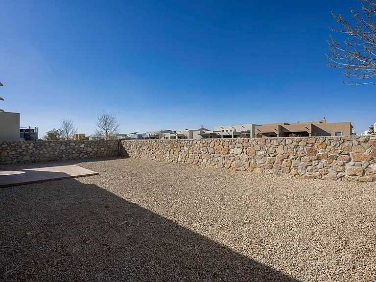 3685 Santa Marcella Ave — Photo 33