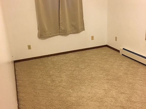 2nd image of 404 3rd Ave NW APT 3