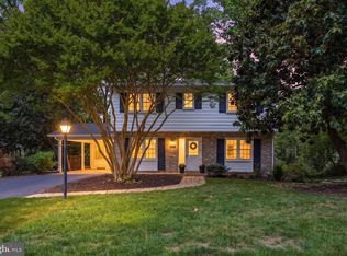 312 Broadleaf Dr NE, Vienna, VA 22180