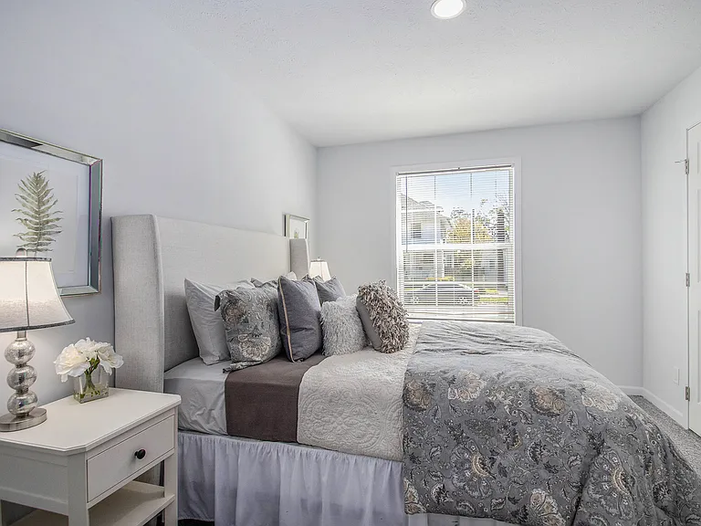 221 S Taylor St — Photo 26
