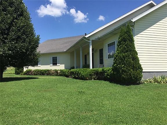2nd image of 1654 E Pridemore Dr