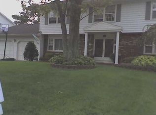 214 Woodberry Dr, Toms River, NJ 08753