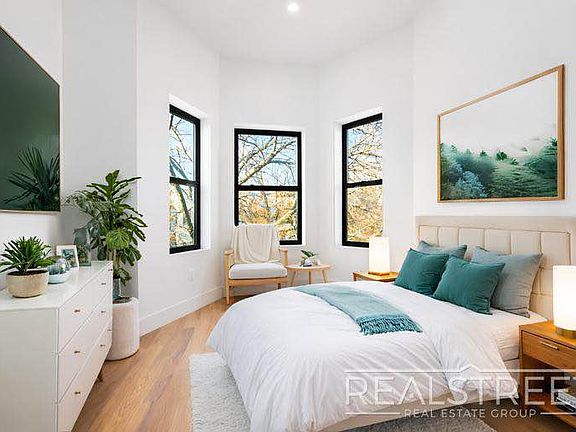 5th image of 675 Saint Johns Pl #3