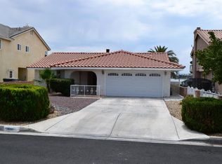 13686 Seagull Dr, Victorville, CA 92395