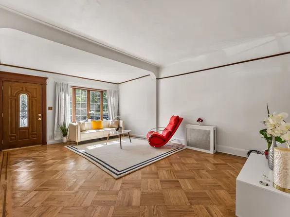 2229 East 38th Street image 4 of 33