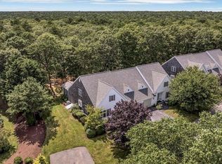 24 Stratford Rdg, Mashpee, MA 02649
