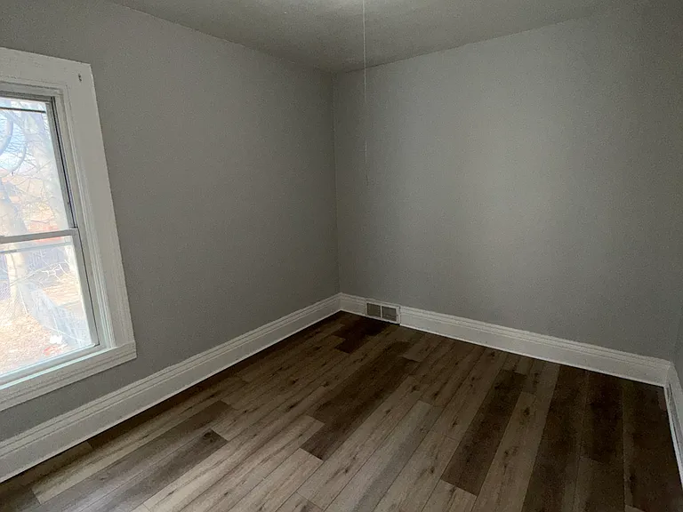 1804 Cleveland Ave — Photo 10
