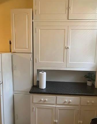 3rd image of 1843 Roanoke Ave APT 4