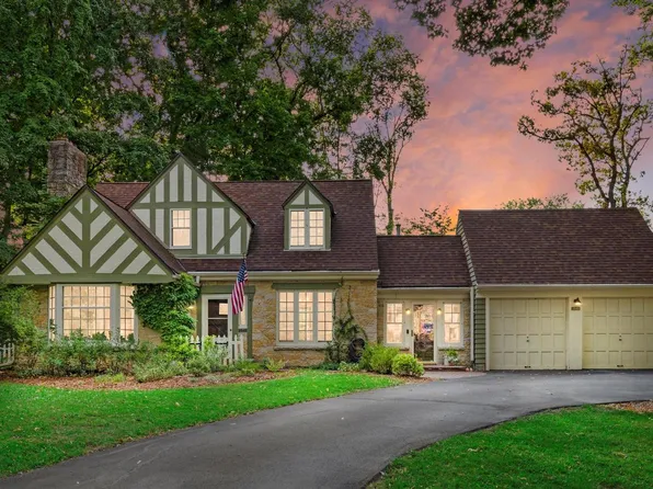 2545 North 120th STREET, Wauwatosa, WI 53226