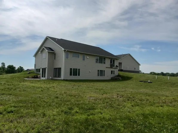 1438 129th St, New Richmond, WI 54017