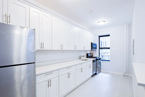 Rented by Clove Realty LLC | media 21