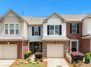2429 Diplomat Ln, Charlotte, NC 28210