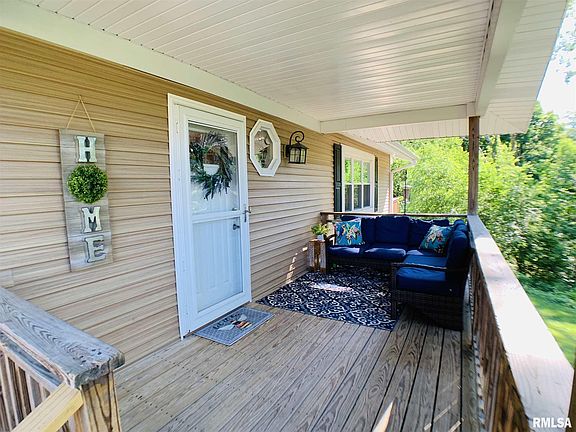 4th image of 1712 Cardinal Way
