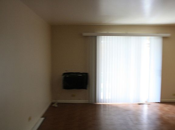 3rd image of 14101 S School St APT 3D