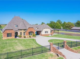 3931 NW Della St, Norman, OK 73072