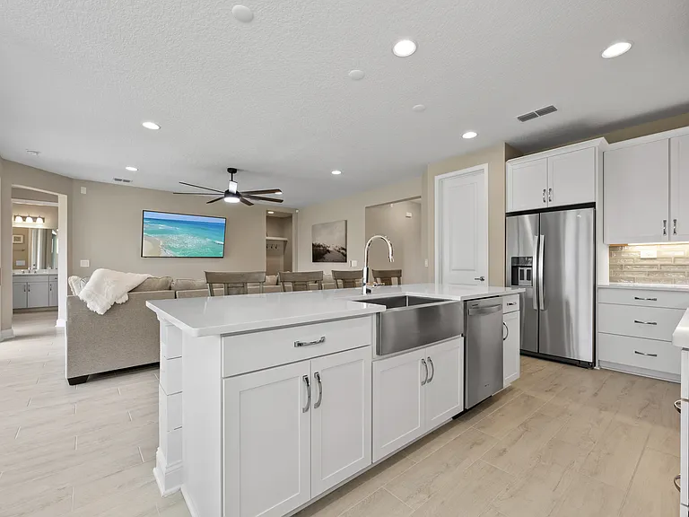 205 Seaside Vista Ct #A — Photo 9