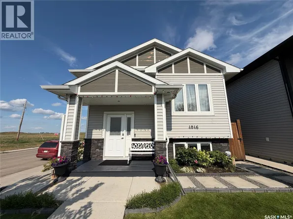 4046 33rd St W, Saskatoon, SK S7R 0M3