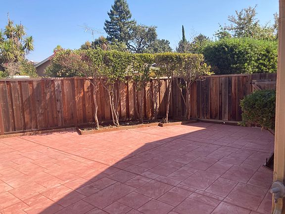 4th image of 10295 El Prado Way #A