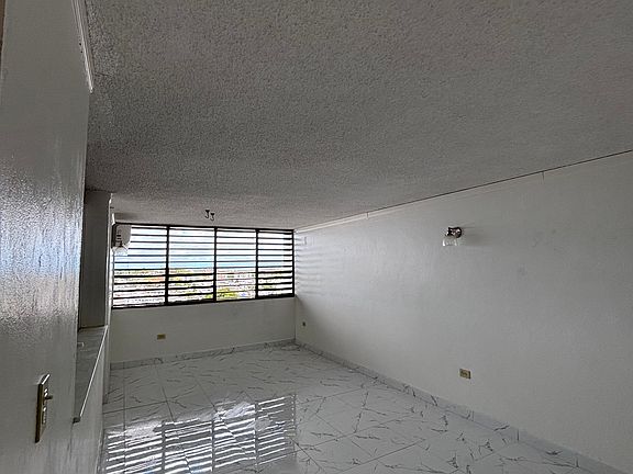 2nd image of 128 Four Condominio Metromonte Apt Carolina Pr