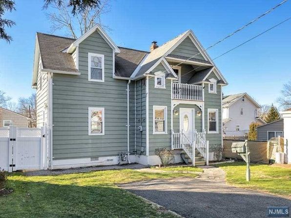 168 4th St Bergenfield Nj 07621 Zillow