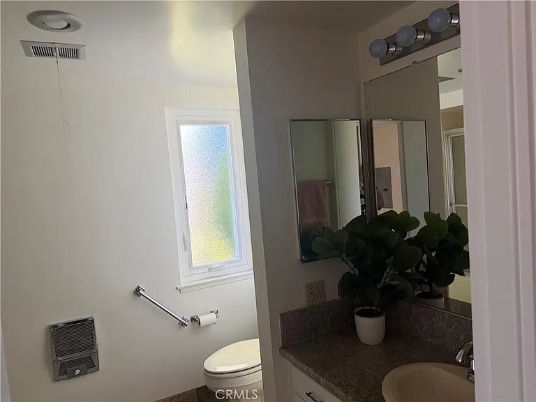 363 Avenida Castilla #A — Photo 8