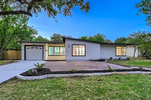 225 Seford Dr Photo 1
