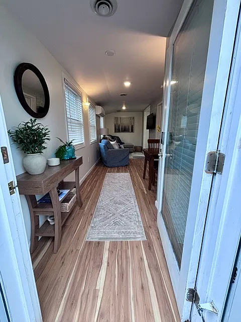 1 bed, 528 sqft, $1,700 — Photo 3