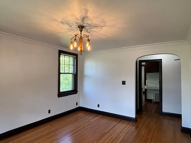 241 Dayton Ave — Photo 7