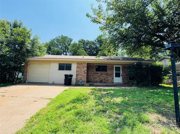 1209 Lynn St, Weatherford, TX 76086
